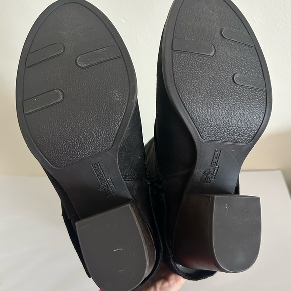 Fergalicious by Fergie Knee High Black Suede Boots Size 8M - Picture 10 of 11